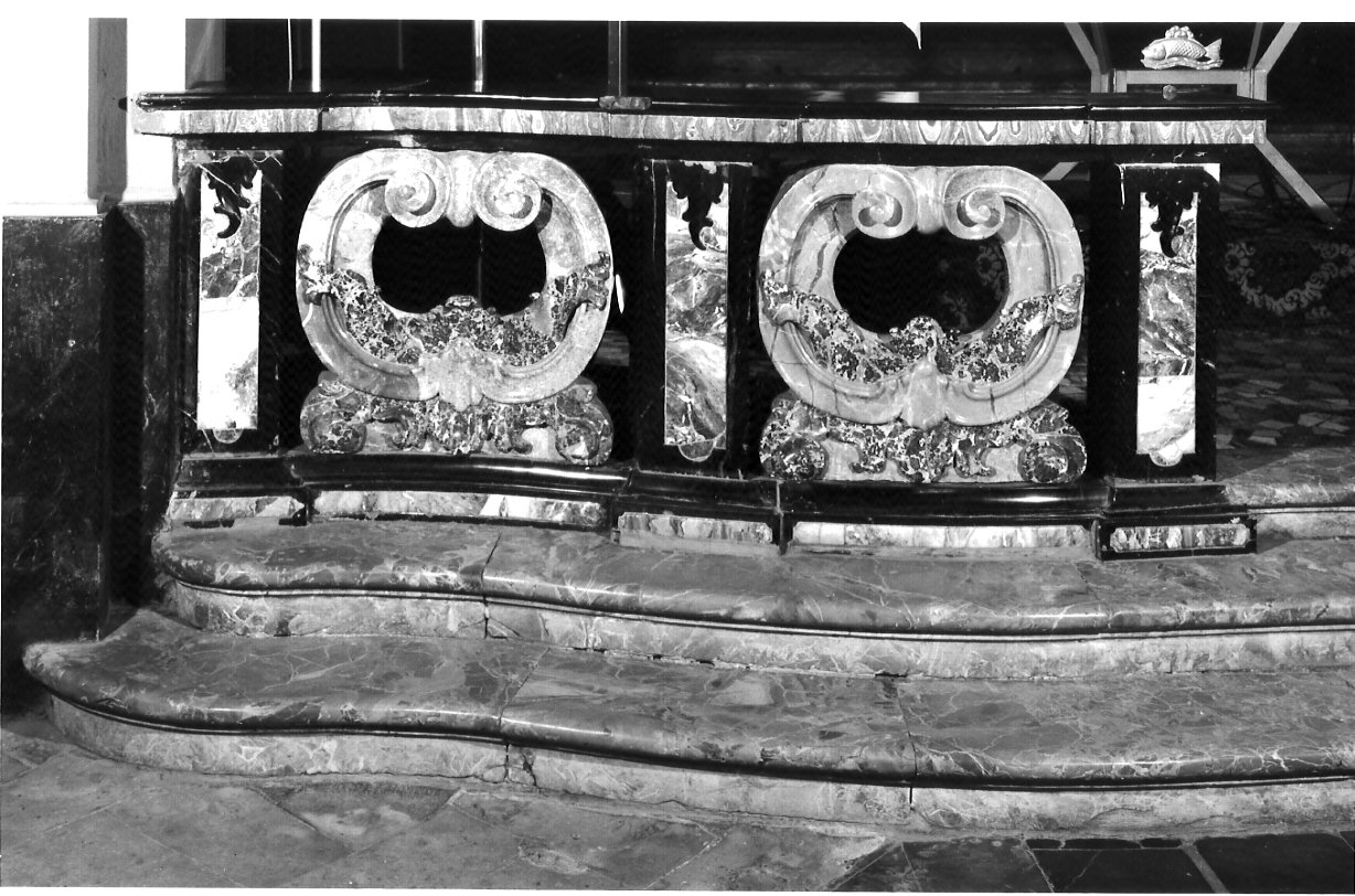 balaustrata di altare, elemento d'insieme - bottega lombarda (sec. XVIII)