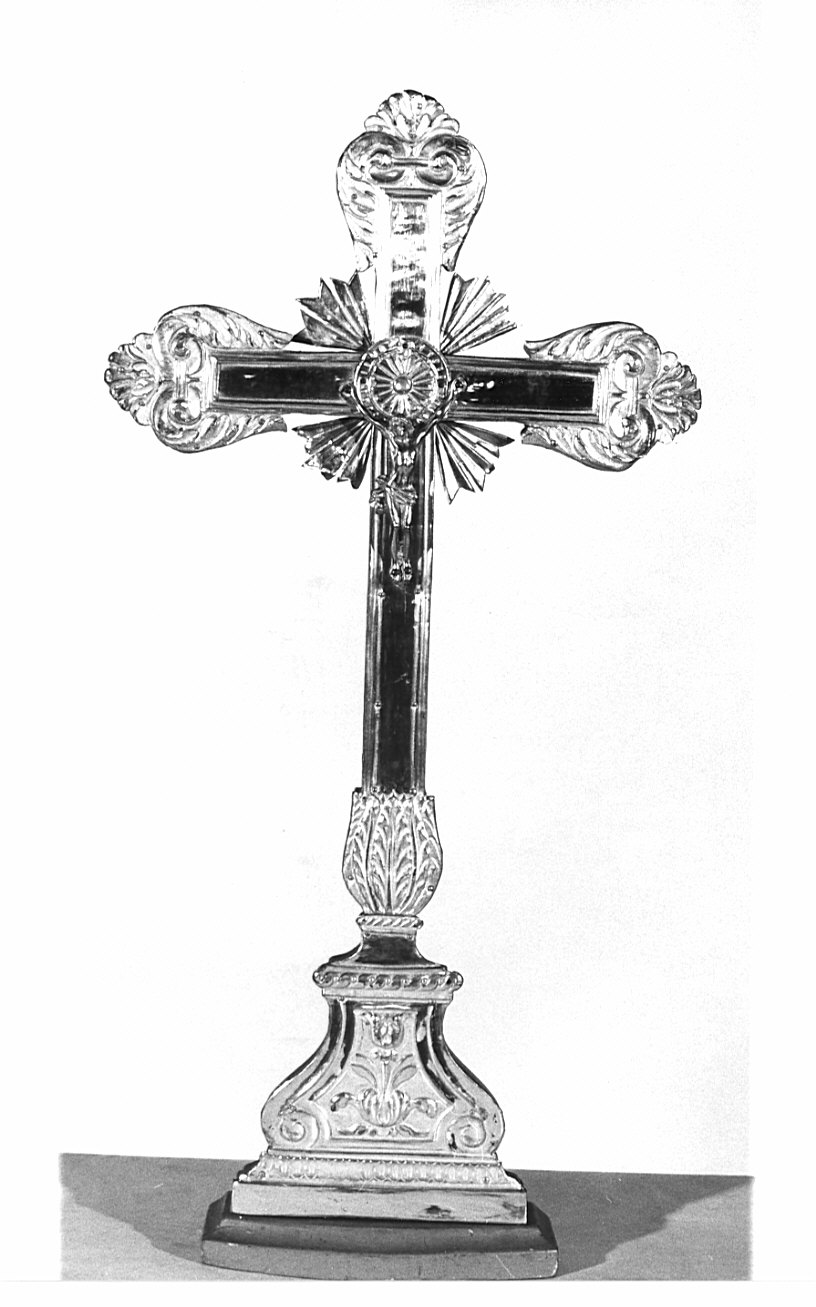 croce d'altare, opera isolata - bottega lombarda (prima metà sec. XIX)