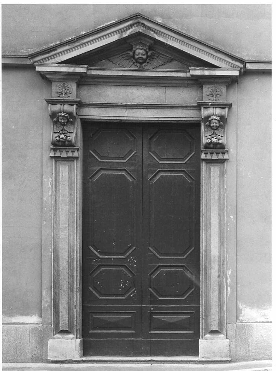 portale, opera isolata - bottega lombarda (sec. XVI)