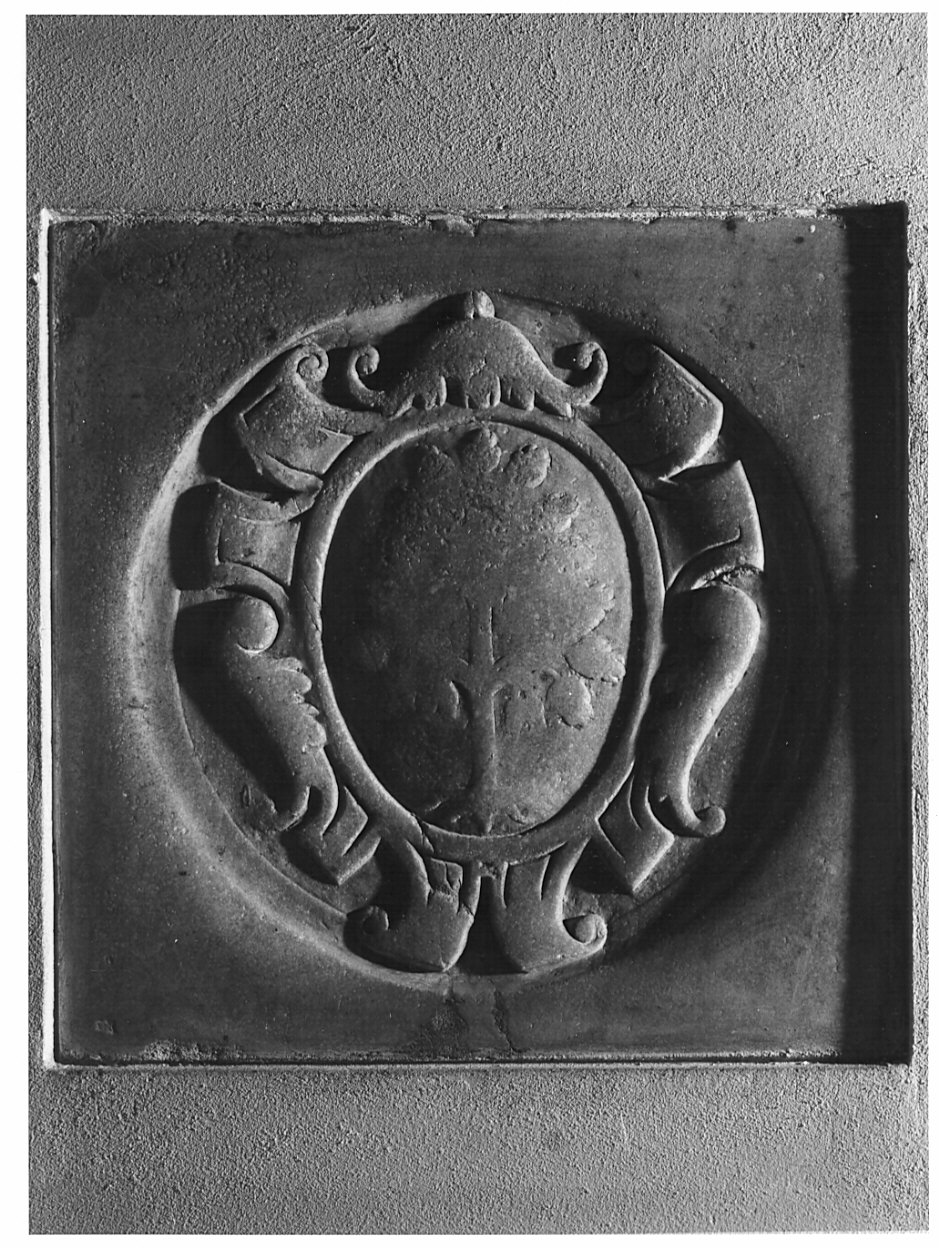 stemma (decorazione plastica, opera isolata) - bottega italiana (sec. XVII)