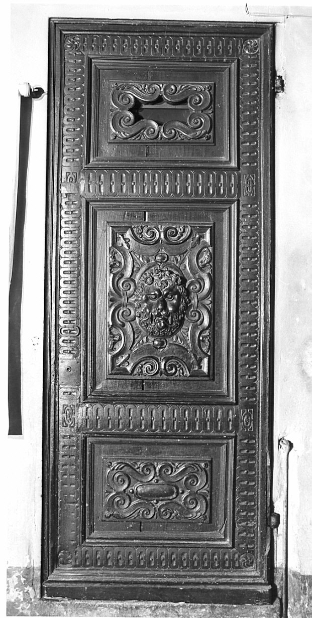 porta, opera isolata - bottega italiana (seconda metà sec. XVI)