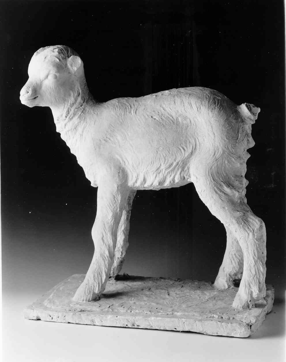 Agnello, agnello (scultura, opera isolata) di Ricci Giovanni Battista (secondo quarto sec. XX)