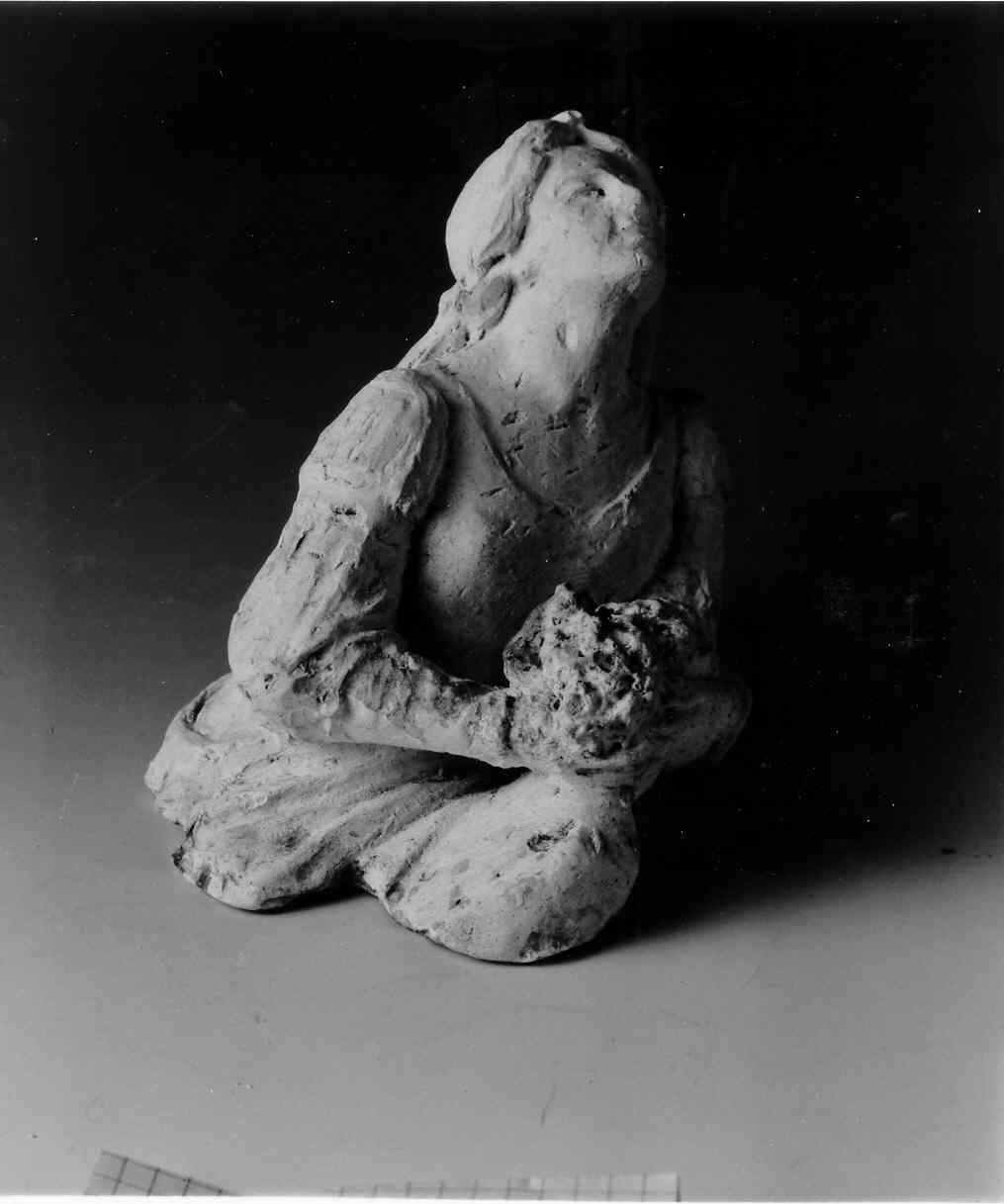 Figura femminile, Busto femminile con mazzo di fiori (scultura, opera isolata) - ambito lombardo (ultimo quarto sec. XIX)