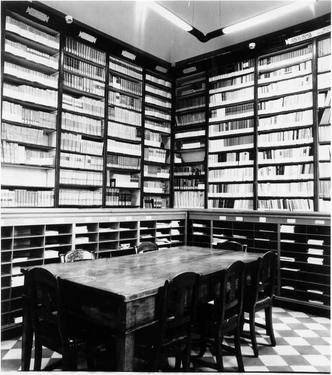 tavolo, opera isolata - ambito italiano (ultimo quarto sec. XIX)