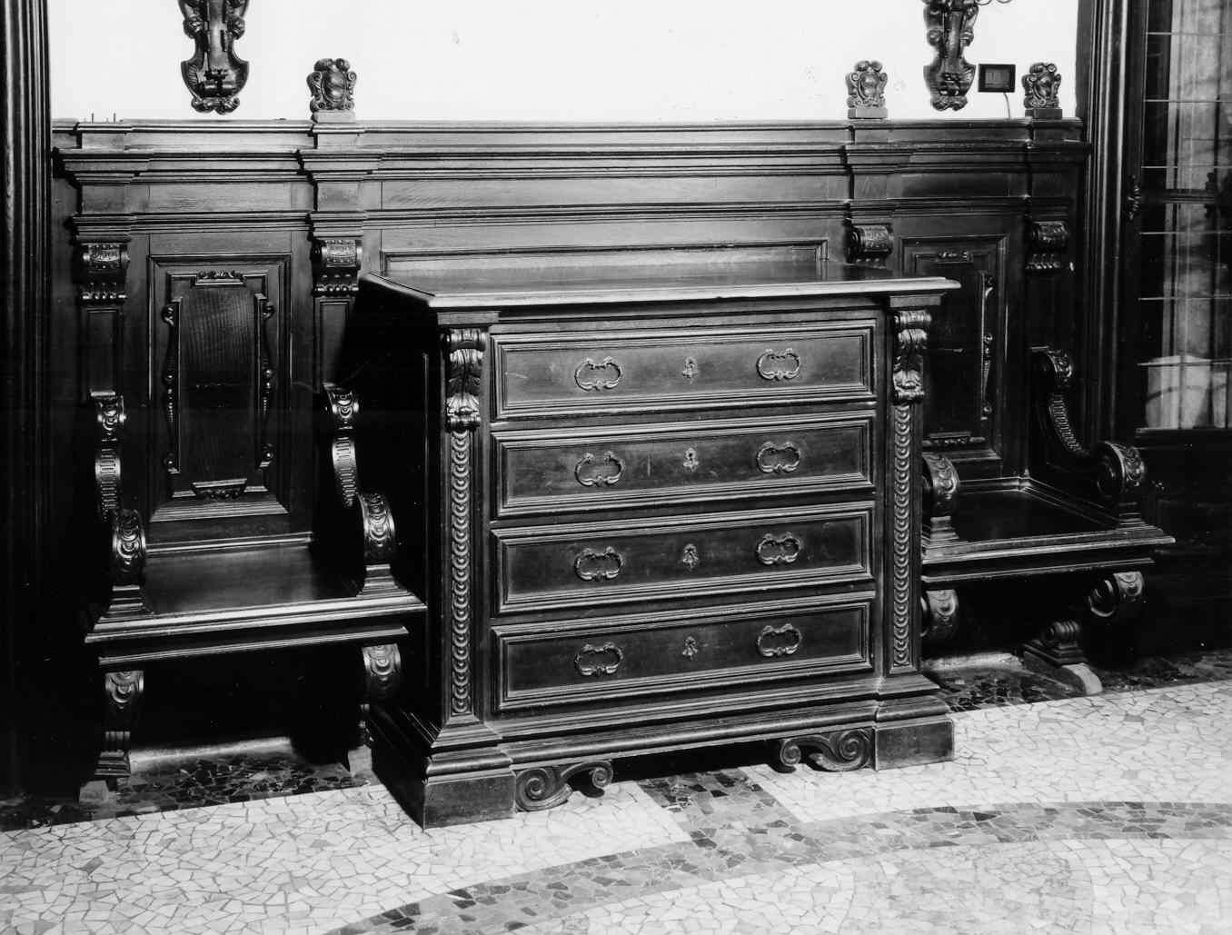 cassettone, opera isolata - ambito italiano (sec. XVII)