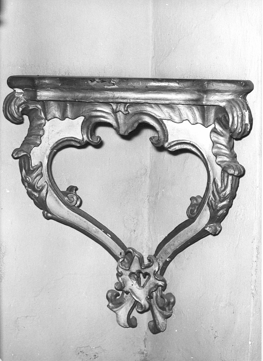 mensola - angolare, coppia - bottega pavese (inizio sec. XVIII)