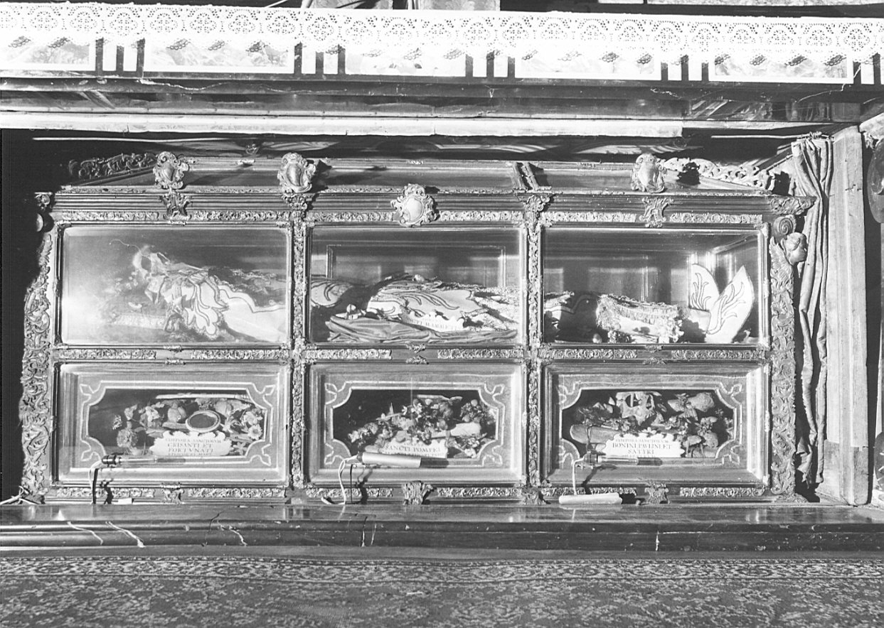 reliquiario a teca - a urna, opera isolata - bottega pavese (prima metà sec. XVIII)