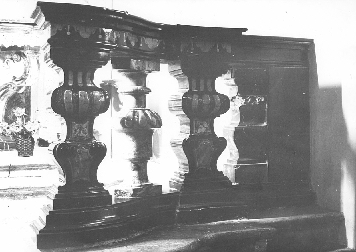 balaustrata di cappella, opera isolata - bottega lombarda (fine sec. XVIII)