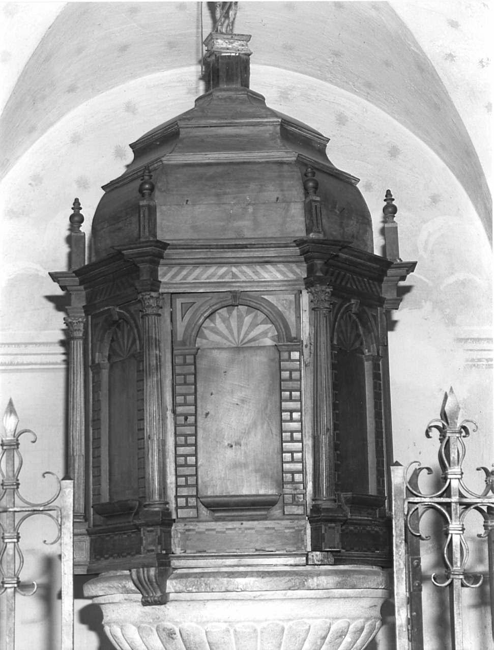 coperchio del fonte battesimale - ambito valtellinese (sec. XVII)