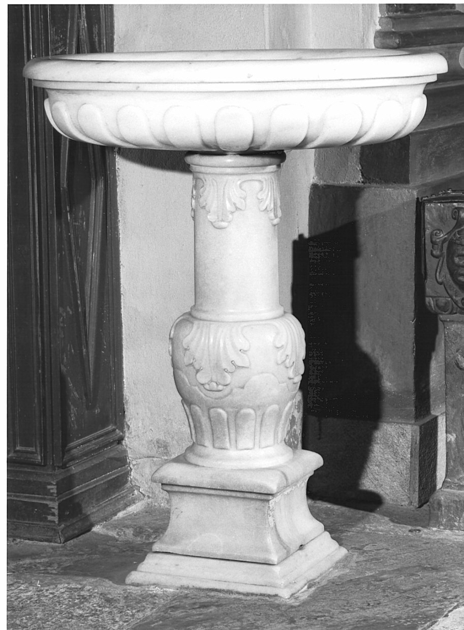 acquasantiera - a fusto - ambito lombardo (sec. XVIII, sec. XIX)