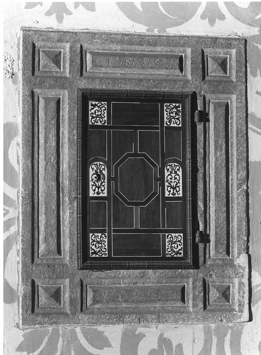 armadietto per oli santi di Valorsa Giorgio (sec. XVII)