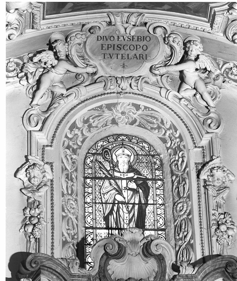 cornice con angeli reggicartiglio (decorazione plastica) di Solari Pompeo (sec. XVII)