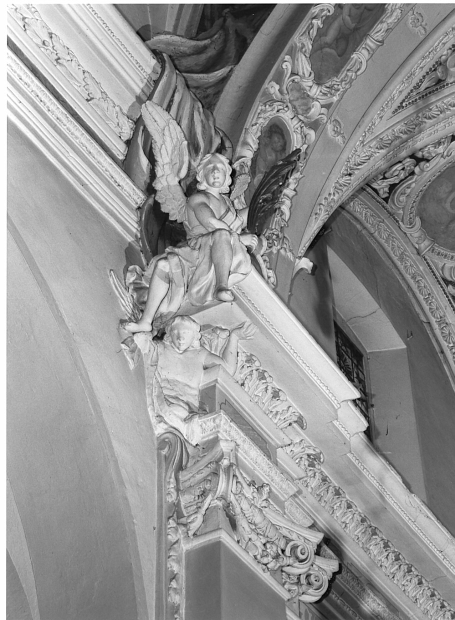 angelo con simbolo della passione (scultura) di Solari Pompeo (sec. XVII)