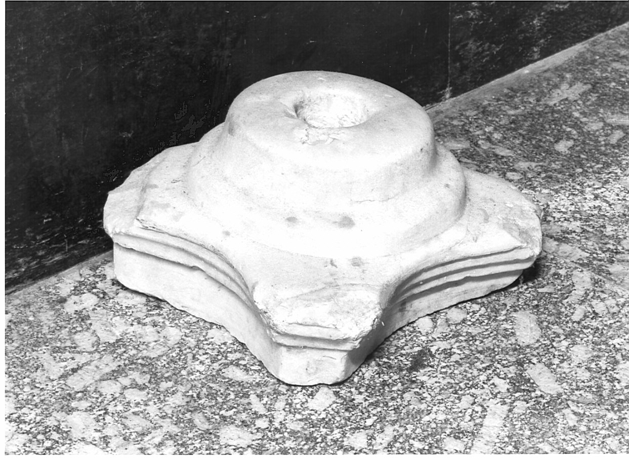 base per il cero pasquale - ambito lombardo (sec. XIX)