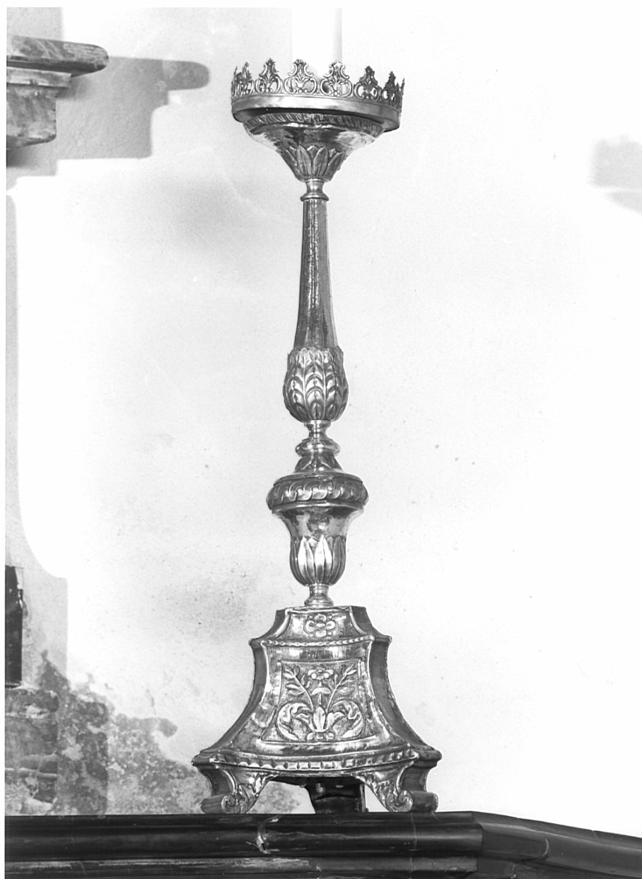 candeliere d'altare - ambito lombardo (seconda metà sec. XVII)