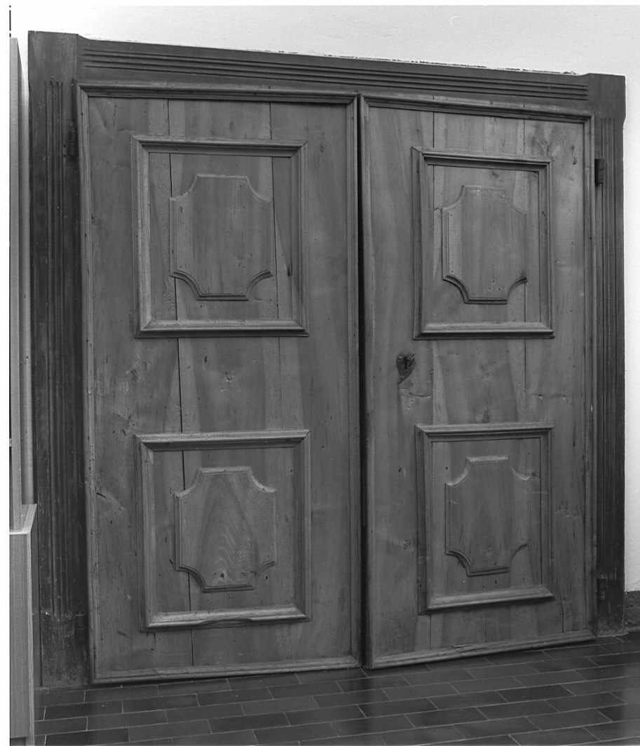 armadio - a muro - ambito lombardo (seconda metà sec. XVIII)