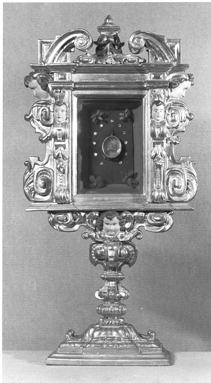 reliquiario a teca - ambito valtellinese (sec. XVII)