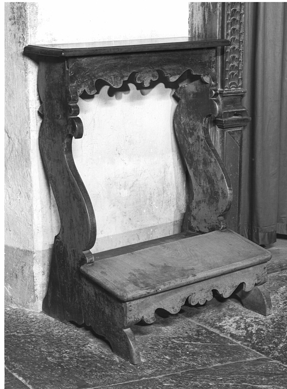 inginocchiatoio - ambito lombardo (sec. XIX)