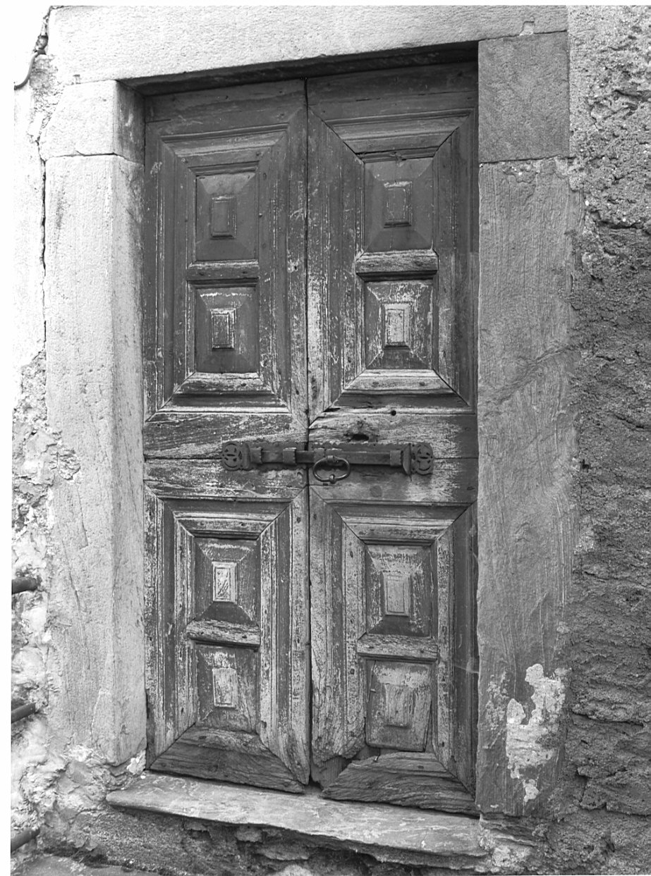 porta - a due battenti - ambito valtellinese (sec. XVIII)