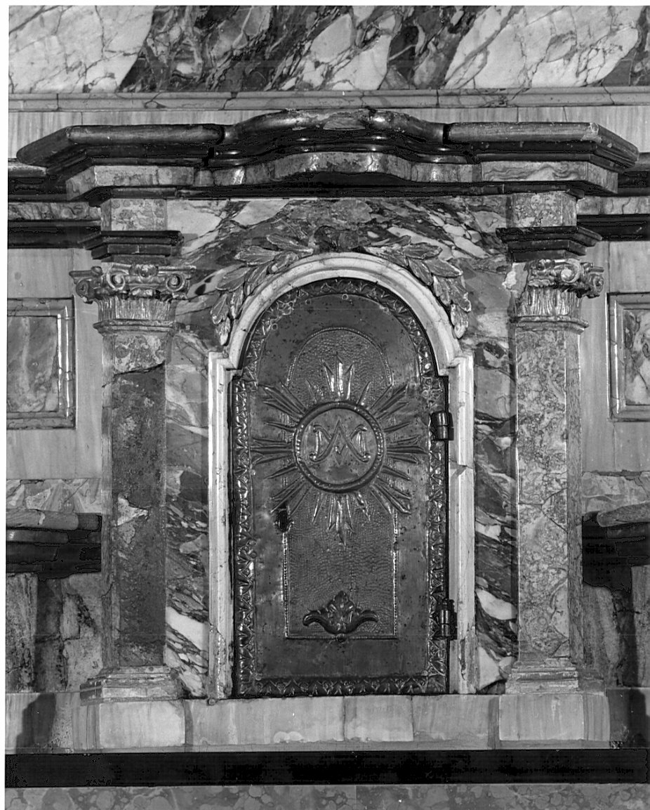 tabernacolo - a frontale architettonico, elemento d'insieme - ambito valtellinese (ultimo quarto sec. XVIII)