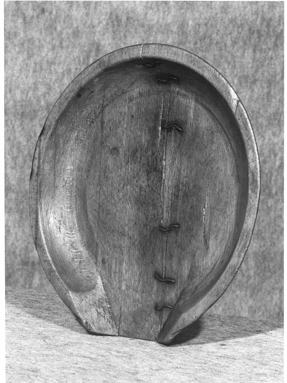 piatto, opera isolata - ambito valtellinese (ultimo quarto sec. XIX)