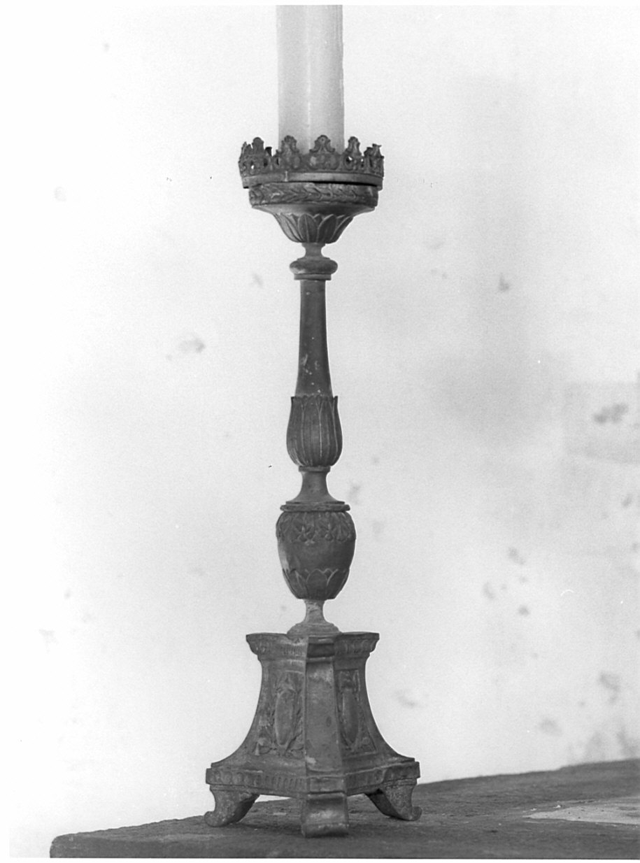 candeliere d'altare, coppia - ambito lombardo (seconda metà sec. XVIII)