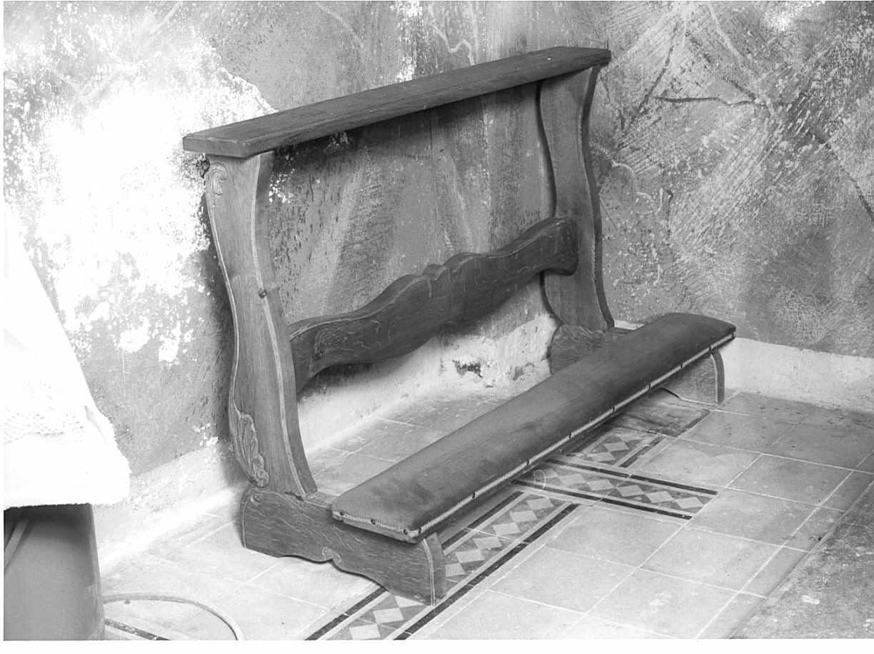 inginocchiatoio, opera isolata - produzione lombarda (sec. XVIII)