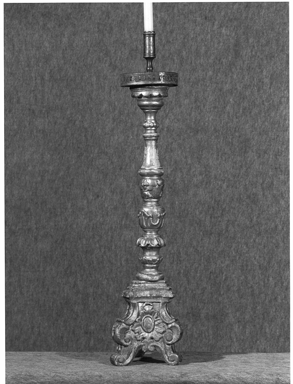 candeliere d'altare, serie - ambito lombardo (sec. XVIII)