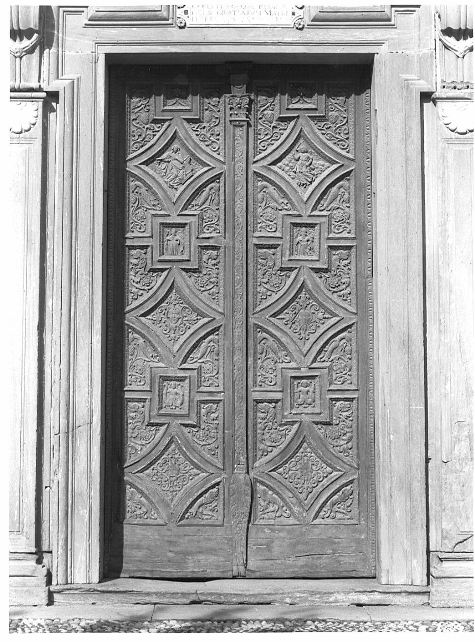 porta - a due battenti, elemento d'insieme di Pietro di Cepina, Della Rocca G (sec. XVII)