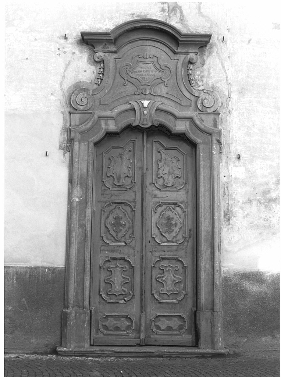 portale, opera isolata - bottega lombarda (sec. XVIII)