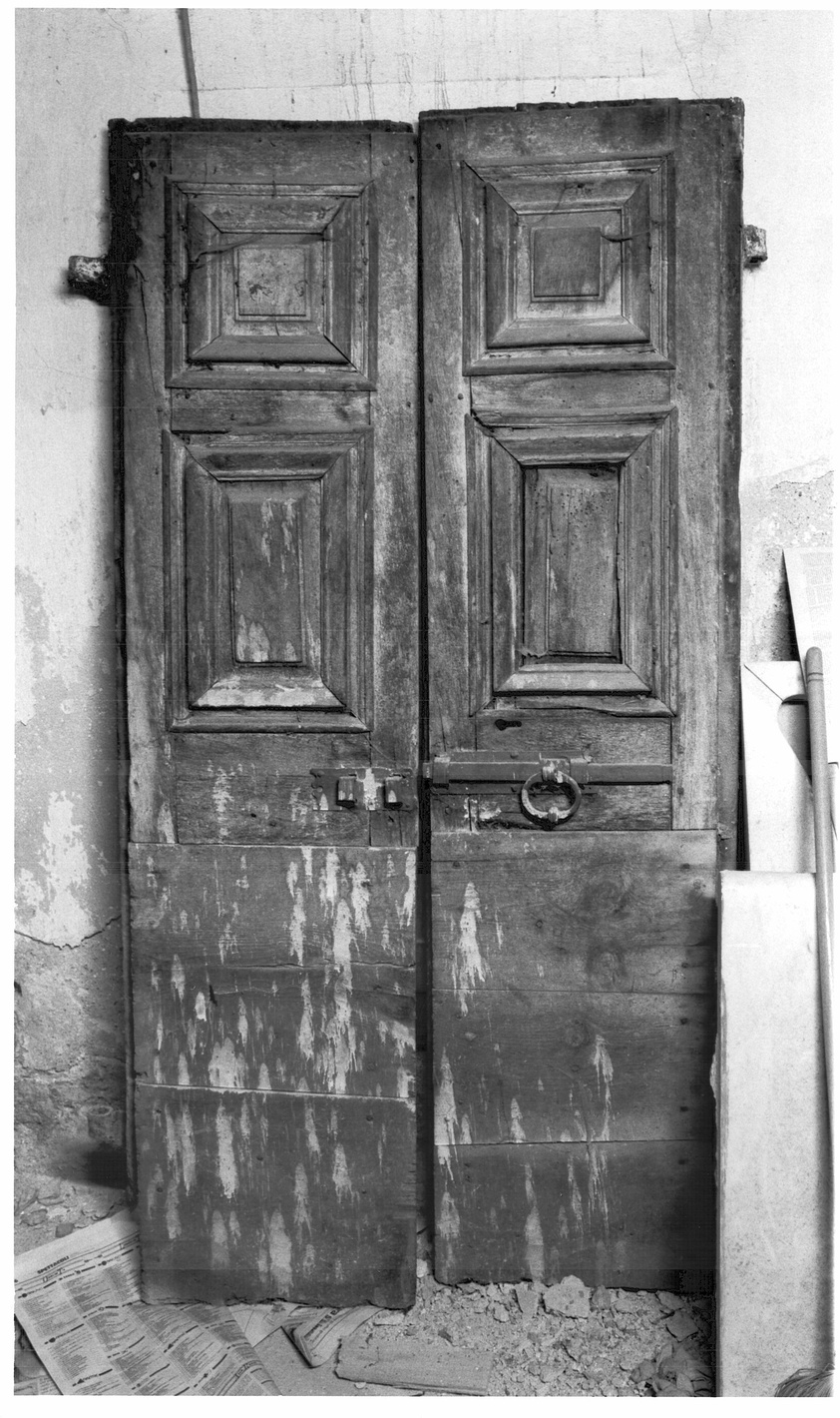 porta - a due battenti, opera isolata - ambito valtellinese (sec. XVIII)