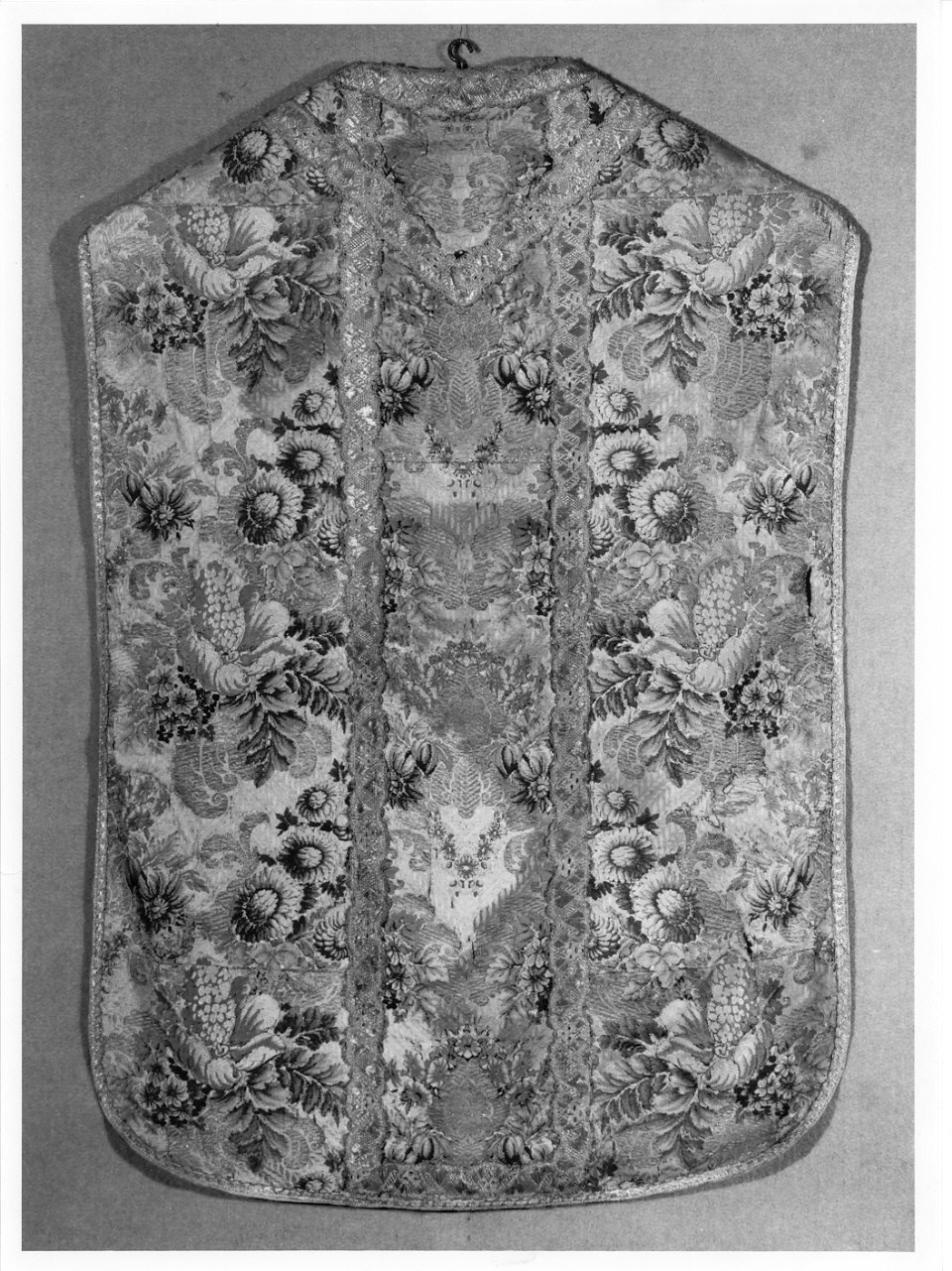 pianeta, opera isolata - manifattura milanese (sec. XVII)