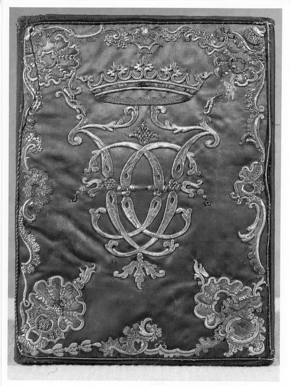 coperta di libro, opera isolata - bottega lombarda (sec. XVIII)