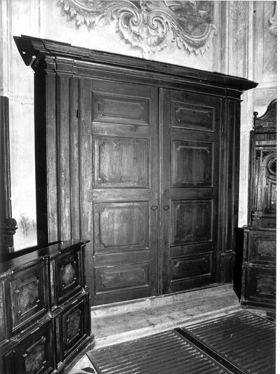 armadio - a muro, opera isolata - ambito valtellinese (metà sec. XVIII)