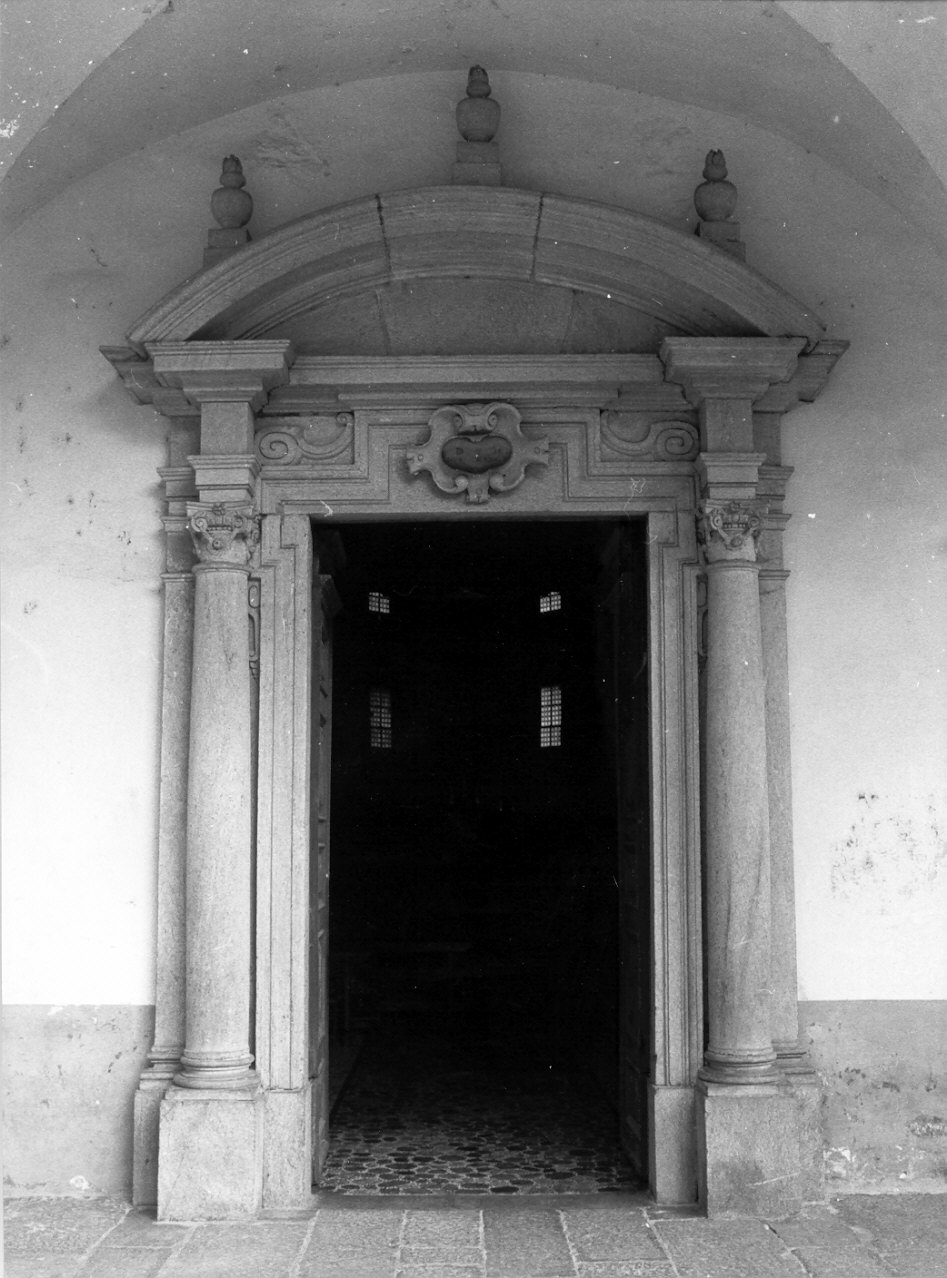 portale maggiore, opera isolata - ambito ticinese (sec. XVIII)