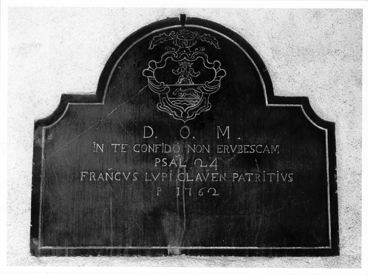 lapide tombale, opera isolata - ambito della Val Chiavenna (sec. XVIII)