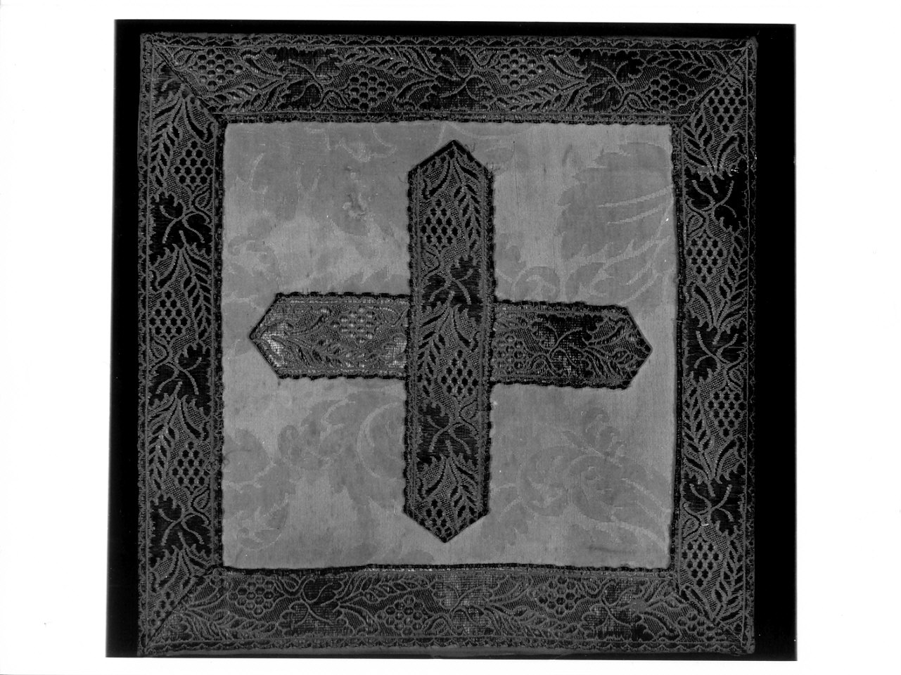 borsa del corporale, serie - manifattura italiana (sec. XVIII)