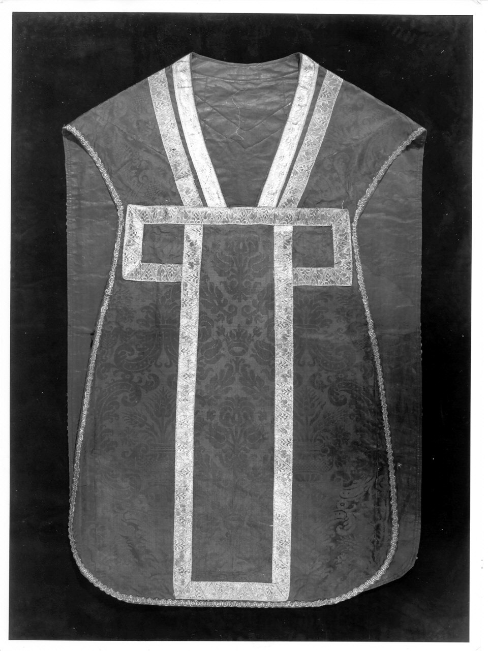 paramento liturgico, insieme - manifattura italiana (inizio sec. XVII)