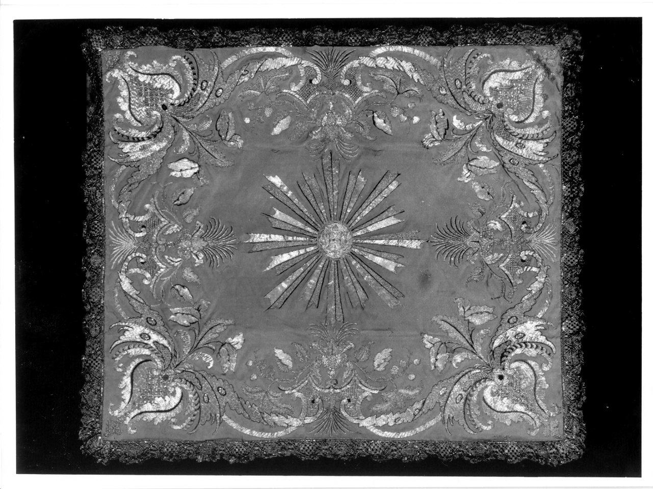 velo di calice, opera isolata - manifattura italiana (prima metà sec. XVIII)