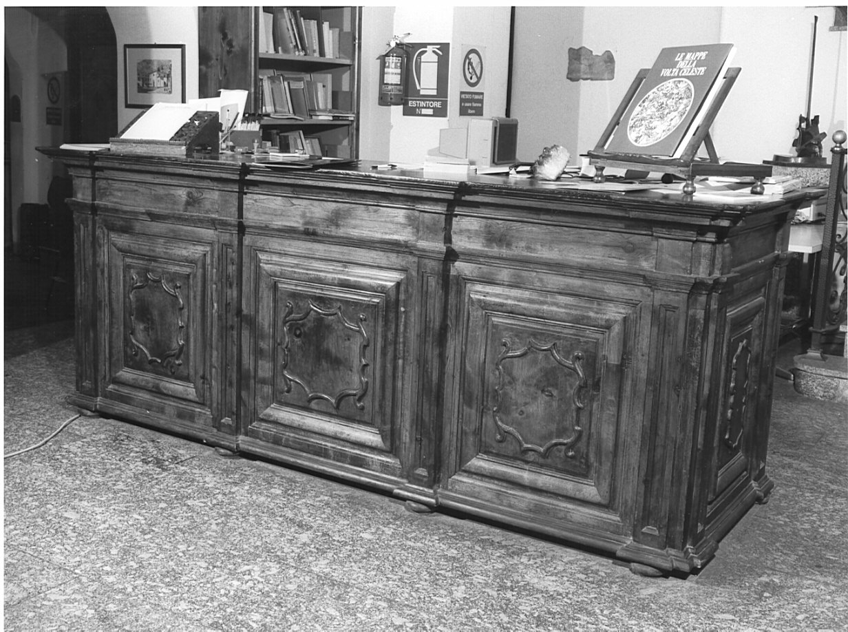 mobile da sacrestia, opera isolata - bottega lombarda (seconda metà sec. XVII)