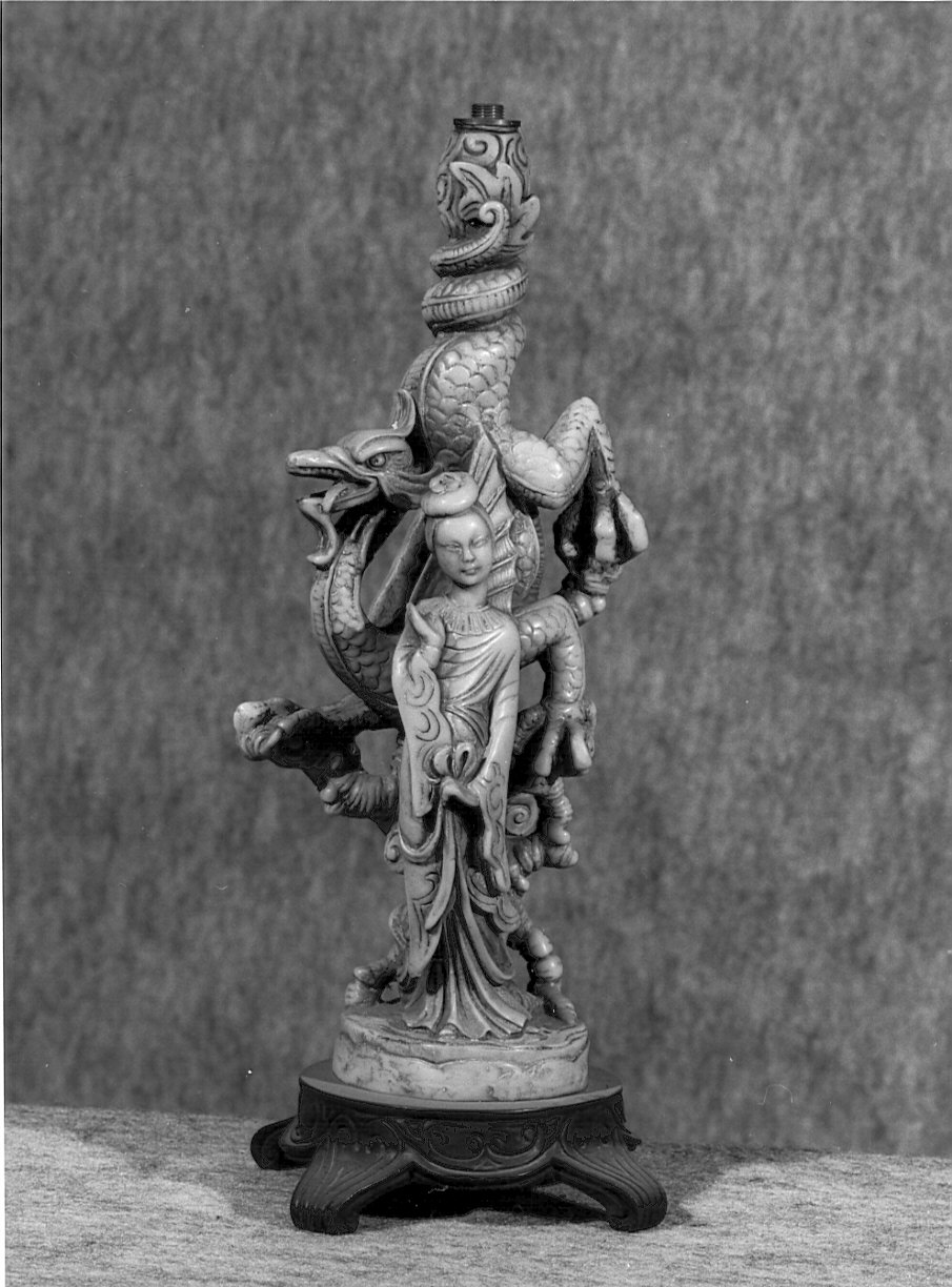 lampada, opera isolata - ambito orientale (seconda metà sec. XIX)