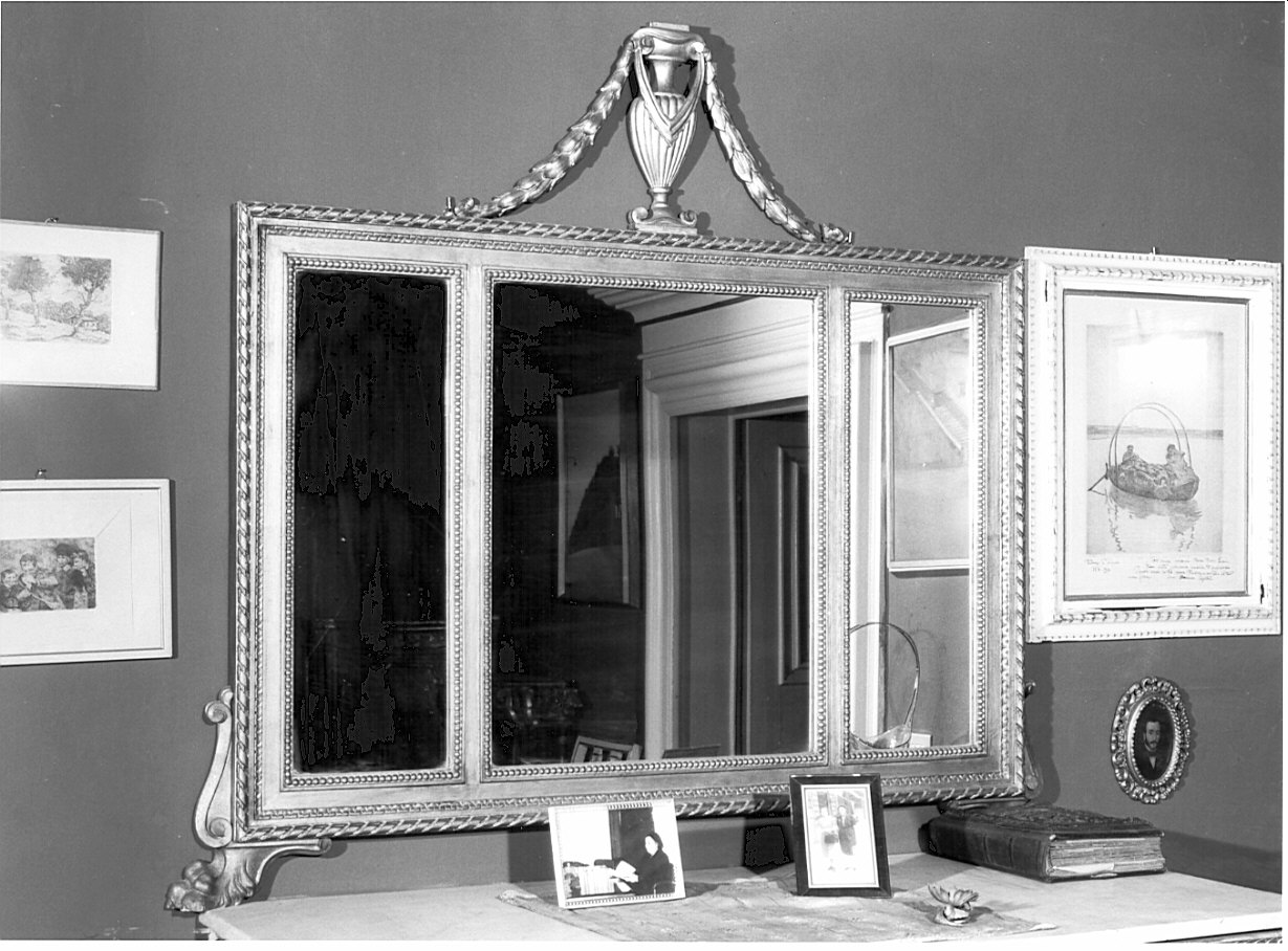 specchiera, opera isolata - bottega italiana (prima metà sec. XIX)