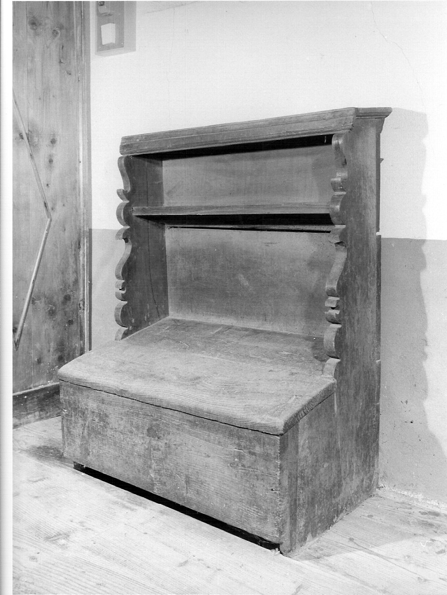 inginocchiatoio, opera isolata - bottega lombarda (prima metà sec. XVIII)