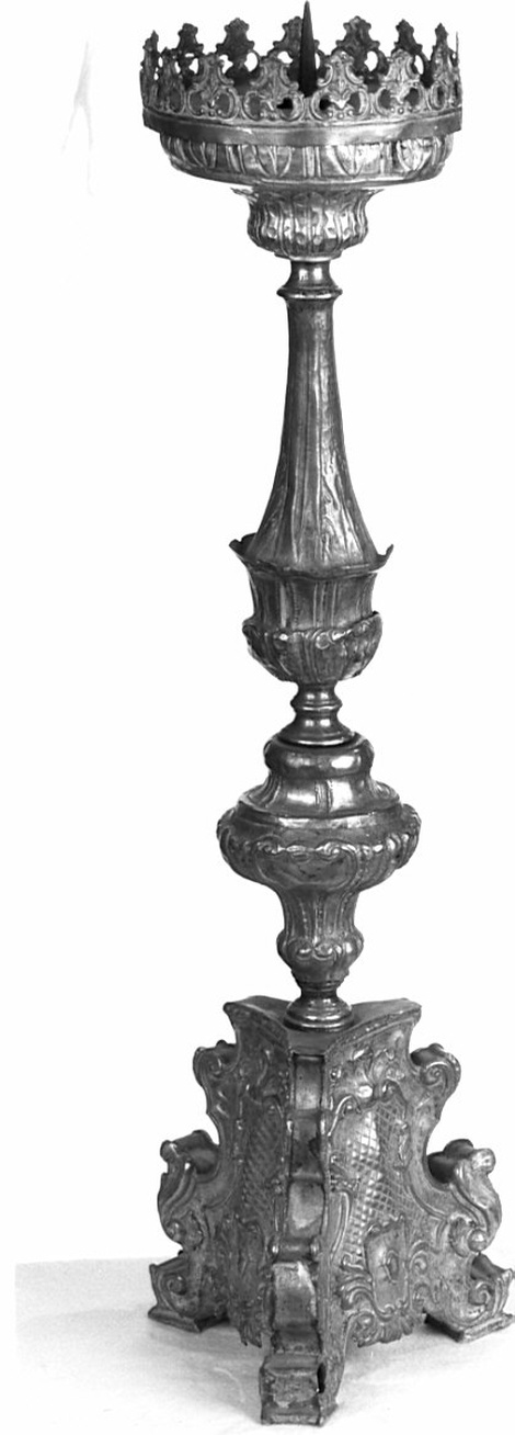 candeliere d'altare, opera isolata - bottega lombarda (seconda metà sec. XVIII)