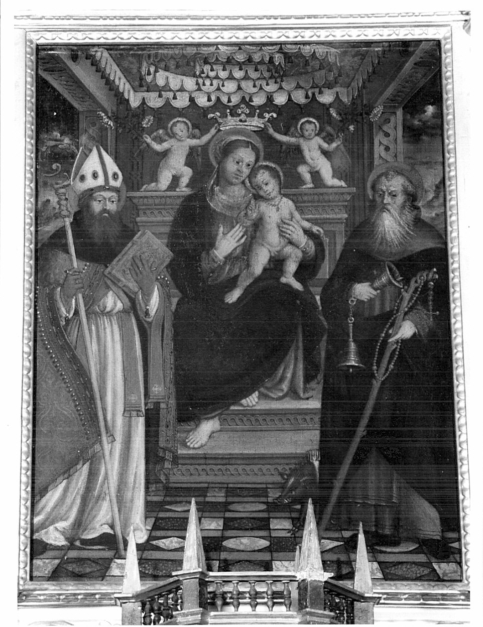 Madonna con Bambino in trono tra Sant'Agostino e Sant'Antonio Abate (dipinto, elemento d'insieme) di Valorsa Cipriano (sec. XVI)