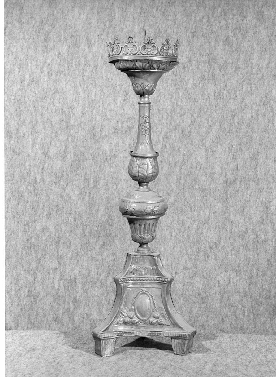 candelabro, serie - ambito valtellinese (fine/inizio secc. XVIII/ XIX)