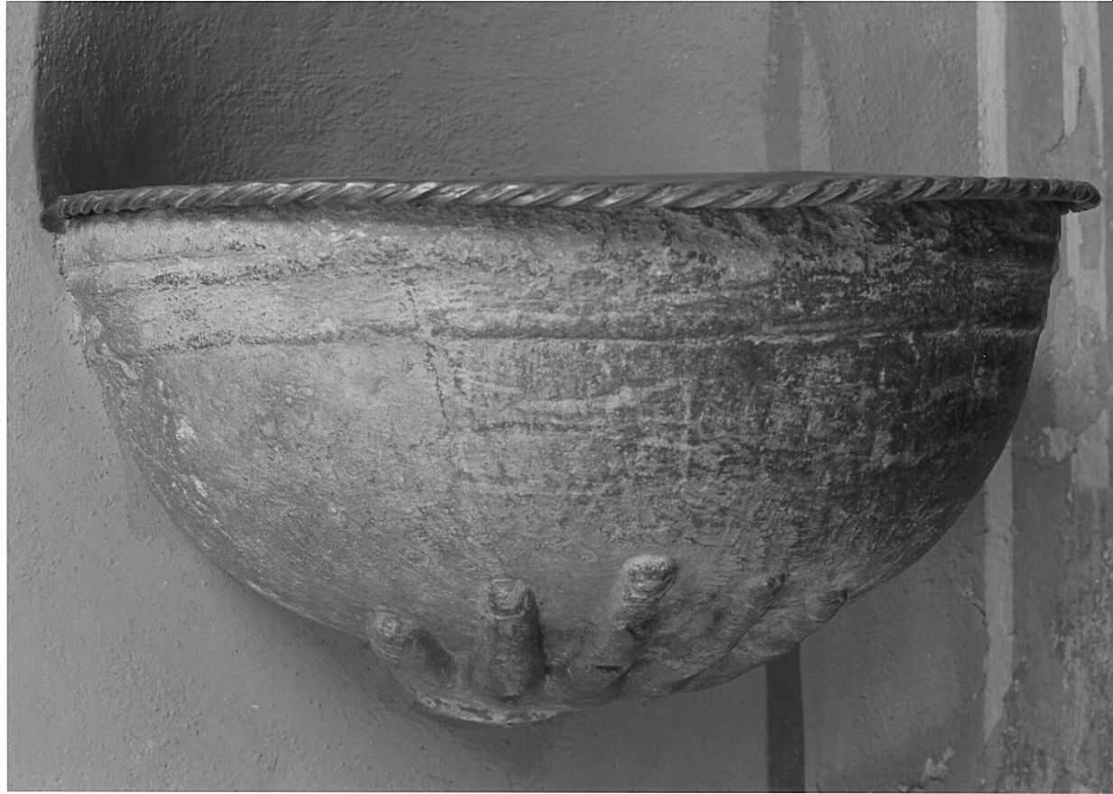 acquasantiera da parete, opera isolata - ambito valtellinese (fine/inizio secc. XIX/ XX)