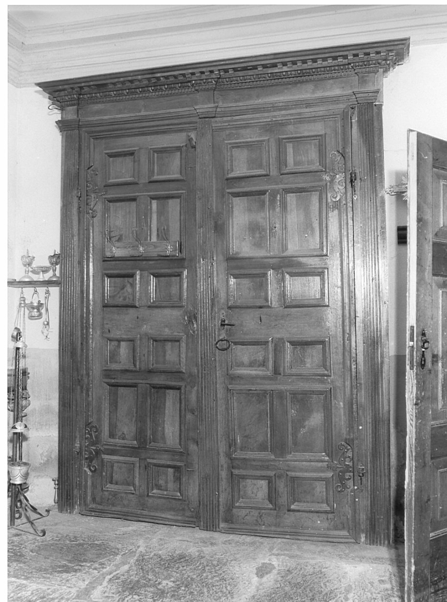 armadio - a muro, opera isolata - ambito valtellinese (seconda metà sec. XVIII)