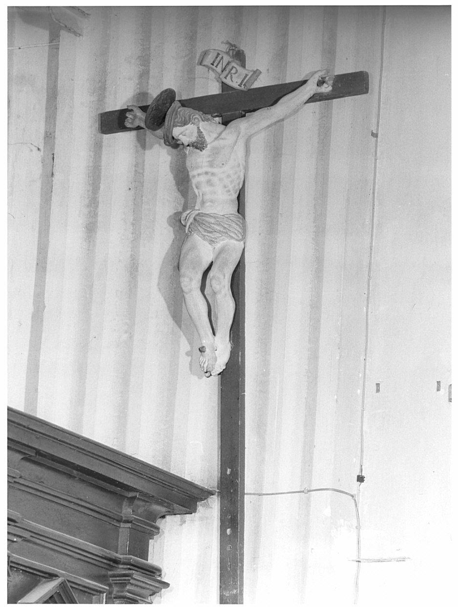 crocifisso, opera isolata - ambito valtellinese (sec. XVII)