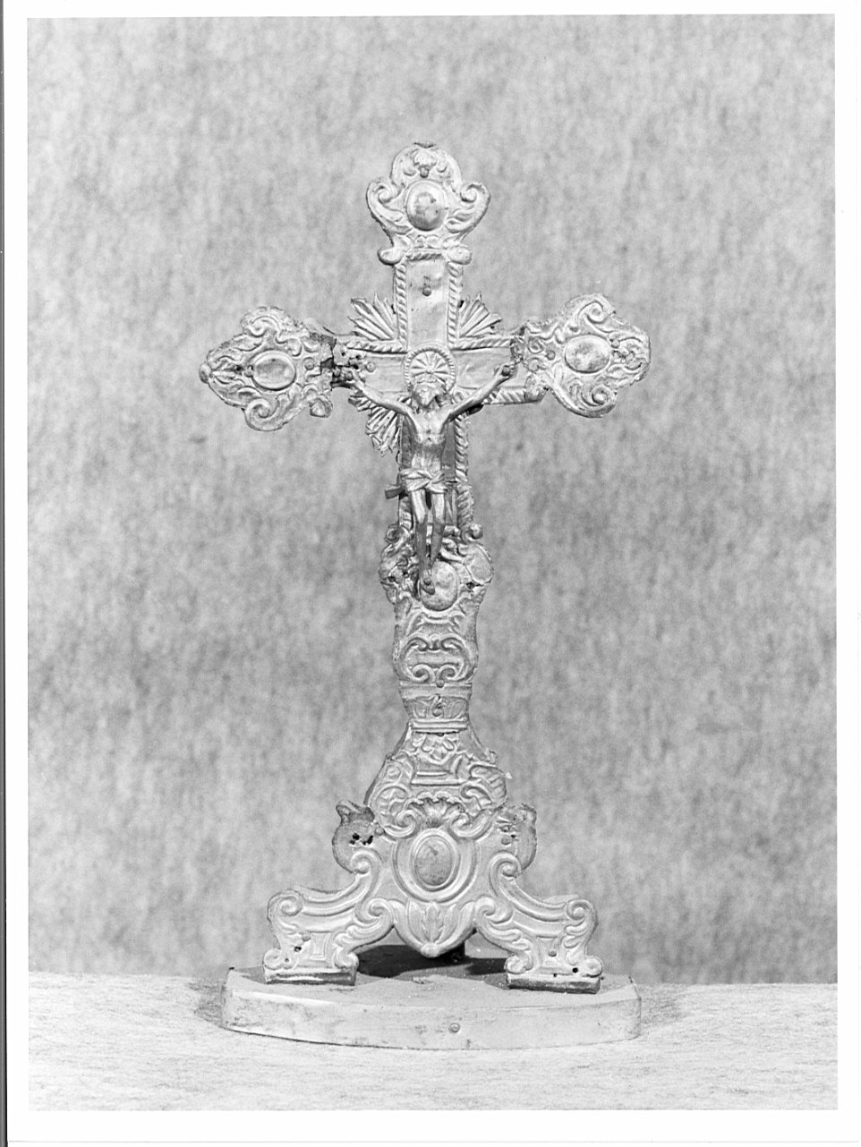 croce d'altare, opera isolata - bottega lombarda (prima metà sec. XVIII)